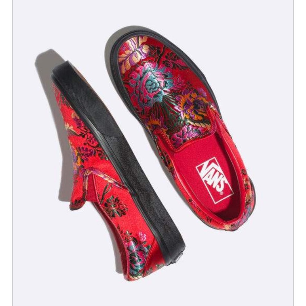 Vans slip on
